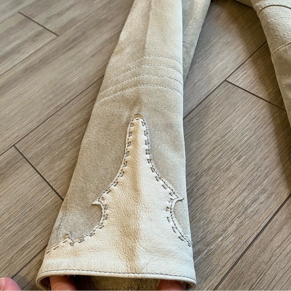 SKOTTS Washable Suede & Leather Trim Western Blazer – Taupe/Cream – Size S - Picture 6 of 17